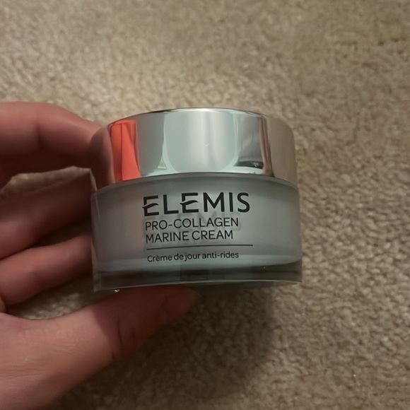 Elemis three piece skincare set - Picture 4 of 4